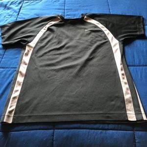 L Nike Men’s Athletic Shirt